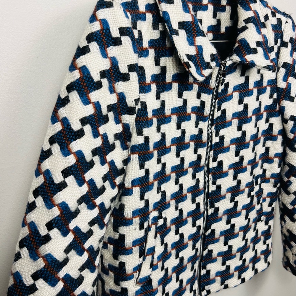 Retro Geometric Pattern Jacket – Retro Zip-Up Statement Jacket – Fits M/L - Picture 7 of 12